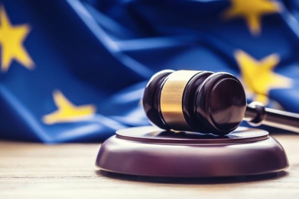 Shutterstock_loidroiteuropeenfinancier