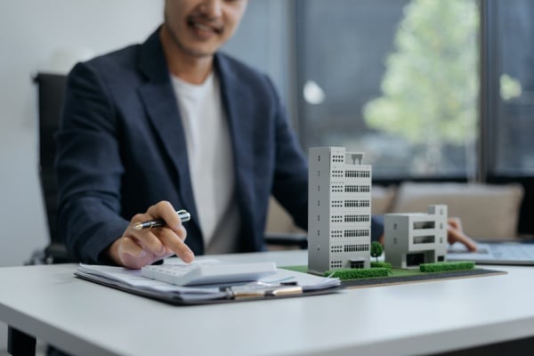 Shutterstock_taxebureauxexoneration