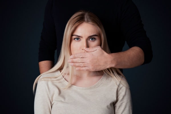 Shutterstock_violenceconjugaleassociation